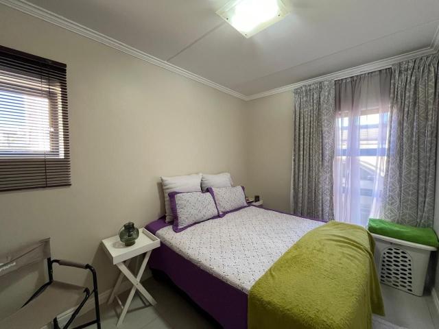 2 Bedroom Apartment For Sale in Heuwelsig
