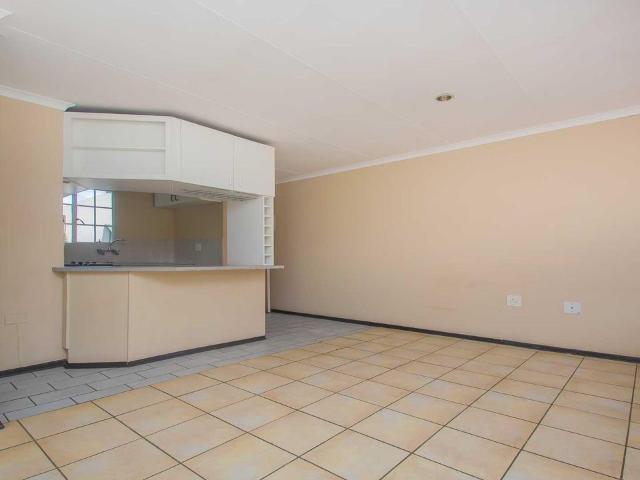 2 Bedroom apartment for sale in Horison, Roodepoort