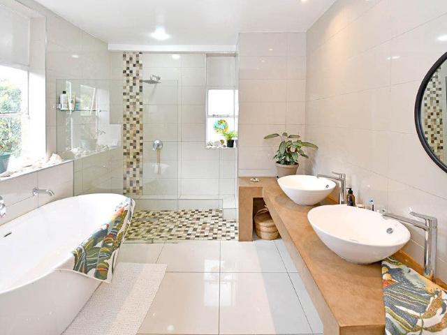 2 Bedroom Apartment For Sale in Inanda