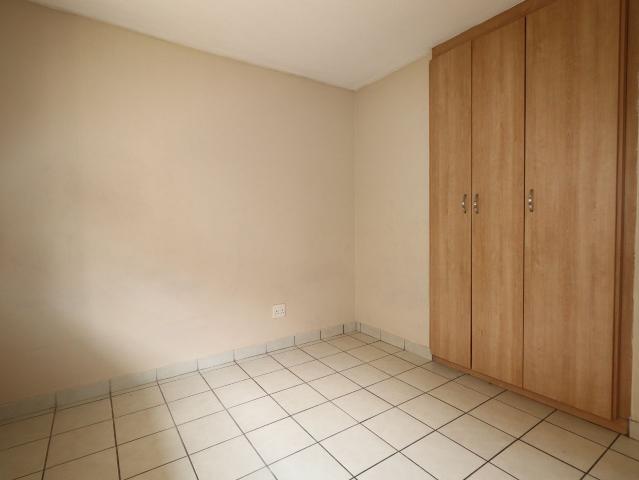 2 Bedroom Apartment For Sale in Kempton Park Central