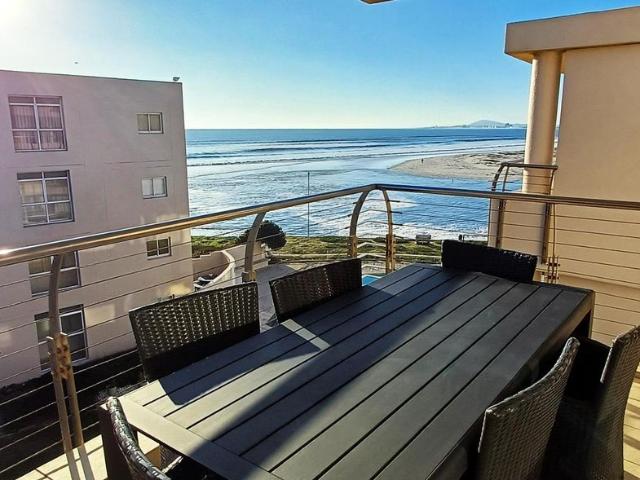 2 Bedroom apartment for sale in Lagoon Beach, Milnerton