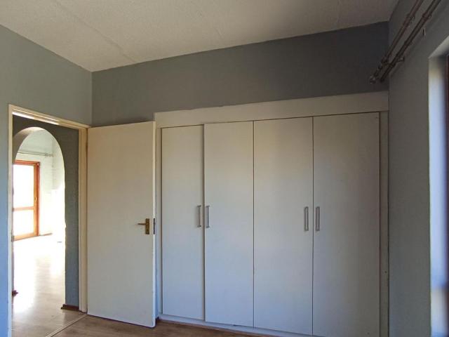 2 Bedroom apartment for sale in Lonehill, Sandton