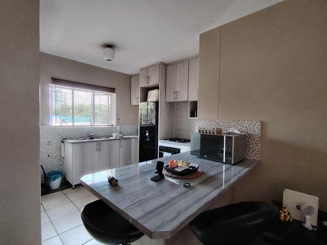 2 Bedroom Apartment For Sale in Pretoria North