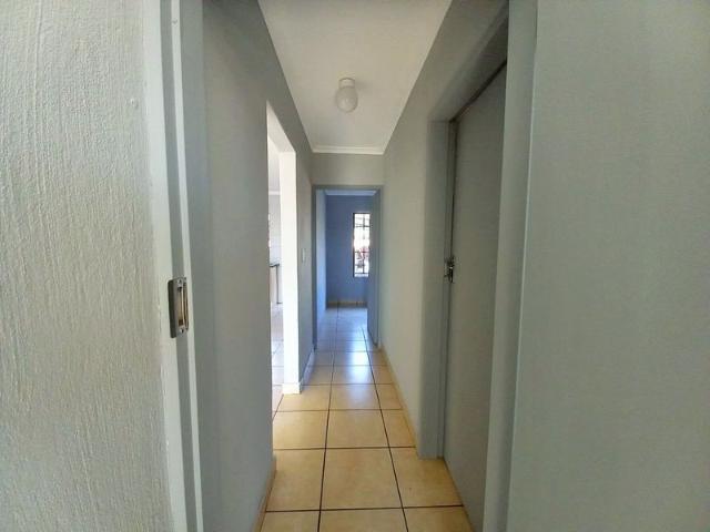 2 Bedroom Apartment For Sale in Pretoria North
