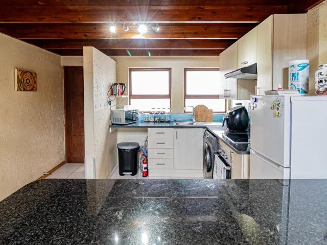 2 Bedroom apartment for sale in Sunninghill, Sandton