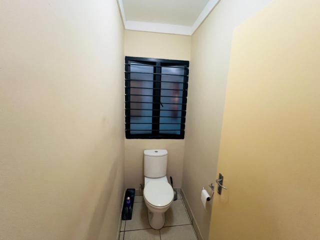 2 Bedroom Apartment For Sale in Sonheuwel