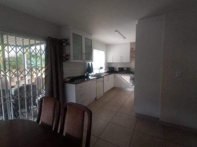 2 Bedroom Apartment For Sale in Umgeni Park