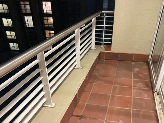 2 Bedroom apartment for sale in Umhlanga Central