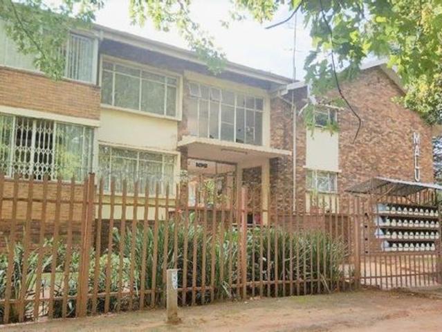2 Bedroom Apartment For Sale in Vanderbijlpark CW 3