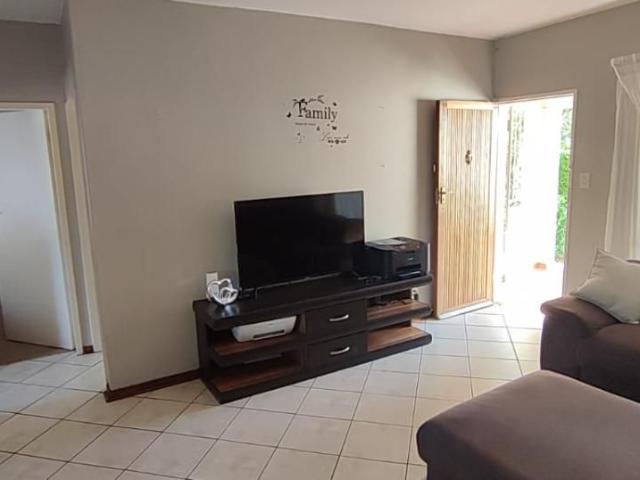 2 Bedroom apartment for sale in Wilkoppies, Klerksdorp