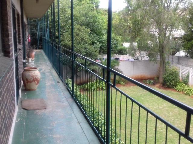 2 Bedroom apartment for sale in Windsor East, Randburg