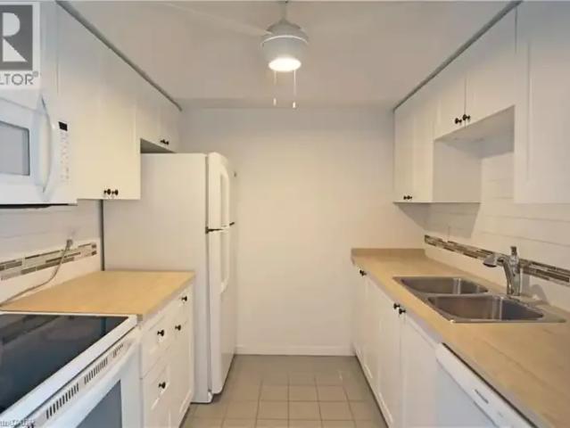 2 Bedroom Apartment Guelph ON 104864247