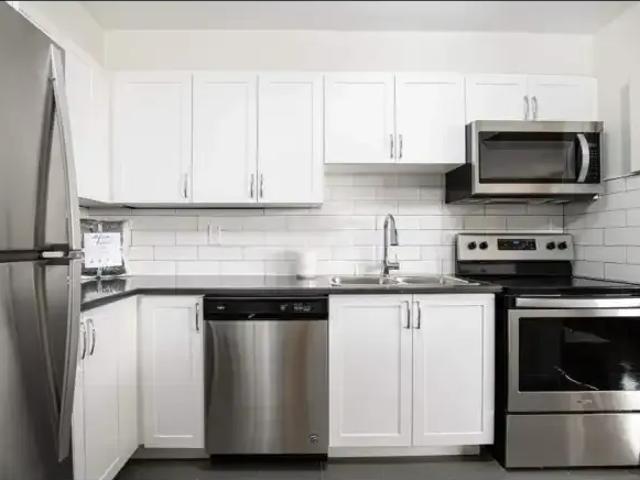 2 Bedroom Apartment Guelph ON LS101827234