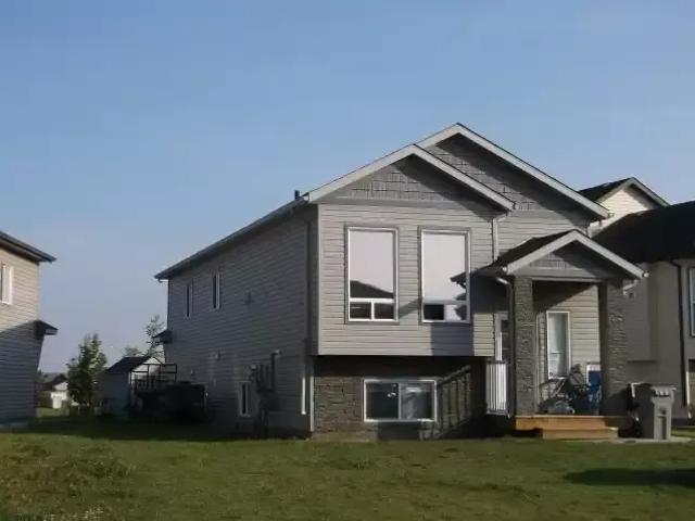 2 Bedroom Apartment Grande Prairie AB 102578152