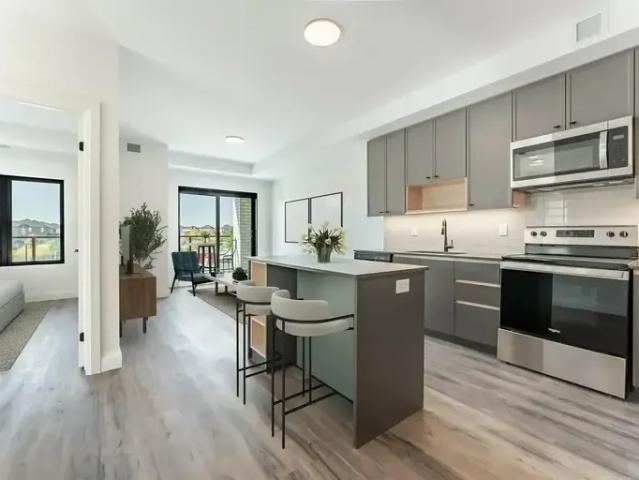 2 Bedroom Apartment Hamilton ON LS96589144