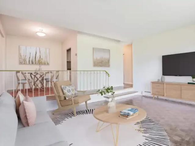 2 Bedroom Apartment Hamilton ON LS98331802