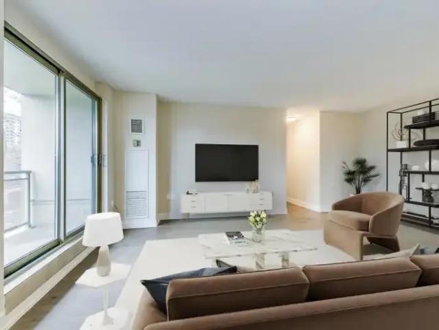 2 Bedroom Apartment Hamilton ON 100807376
