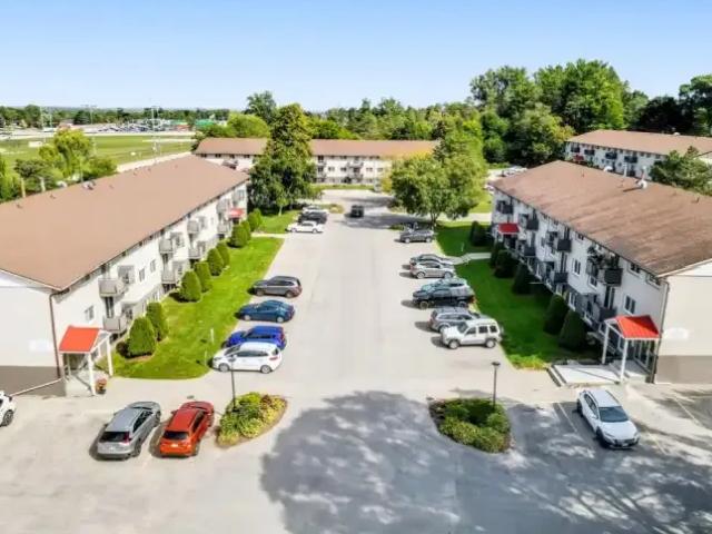 2 Bedroom Apartment Hanover ON LS94983876