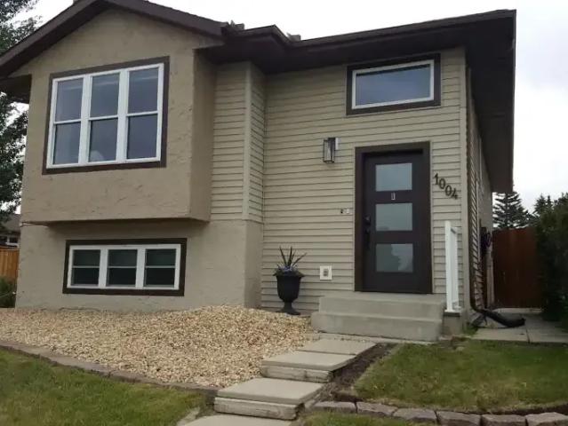 2 Bedroom Apartment High River AB 104178906