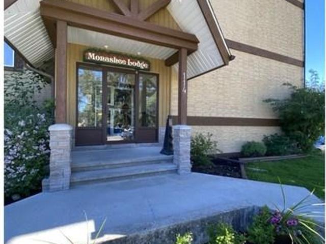 2 Bedroom Apartment Hinton AB LS100210458