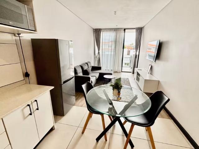 2 Bedroom Apartment Illovo Illovo 103659750
