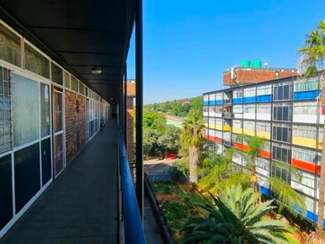 2 Bedroom Apartment in Muckleneuk