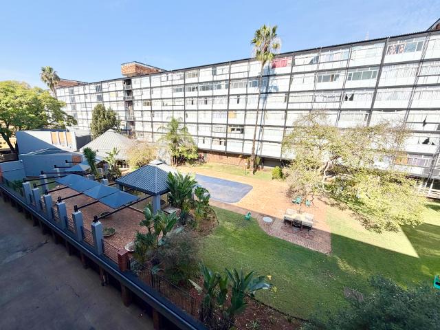2 Bedroom Apartment in Muckleneuk