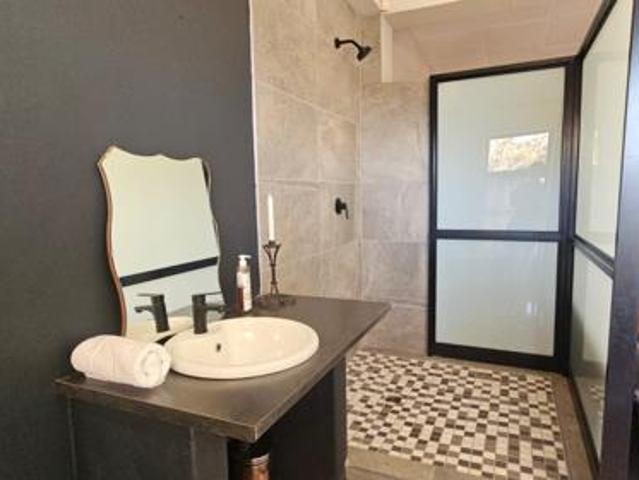 2 Bedroom Apartment in Muckleneuk