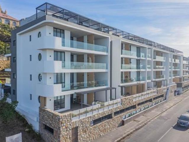 2 Bedroom Apartment in Muizenberg
