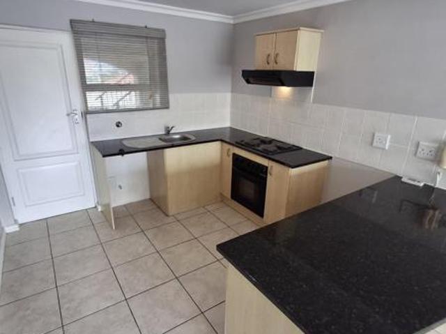 2 Bedroom Apartment in Muizenberg