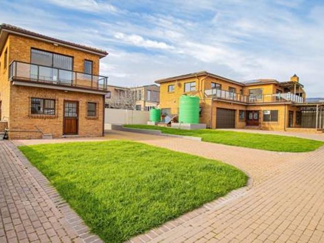 2 Bedroom Apartment in Myburgh Park
