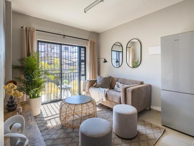 2 Bedroom Apartment in Magalieskruin