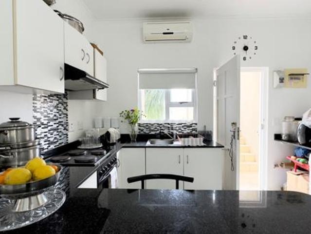 2 Bedroom Apartment in Manor Estates