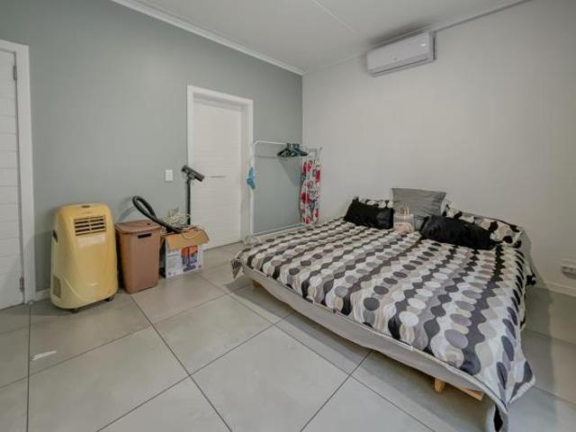 2 Bedroom Apartment in Manor Estates