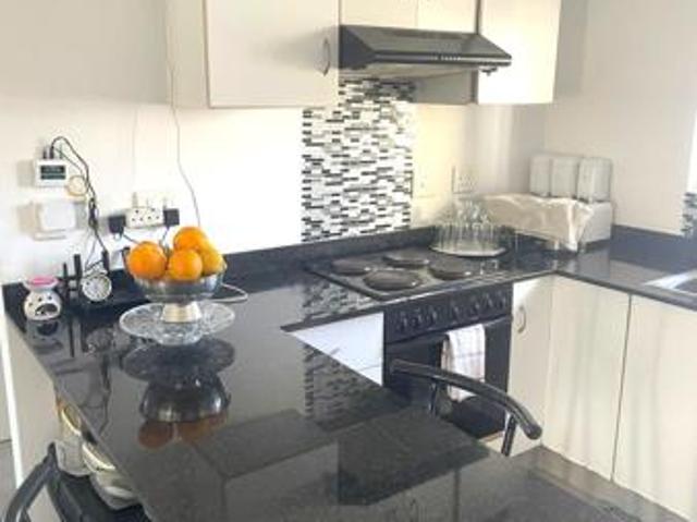2 Bedroom Apartment in Manor Estates