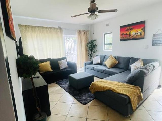 2 Bedroom Apartment in Manaba Beach