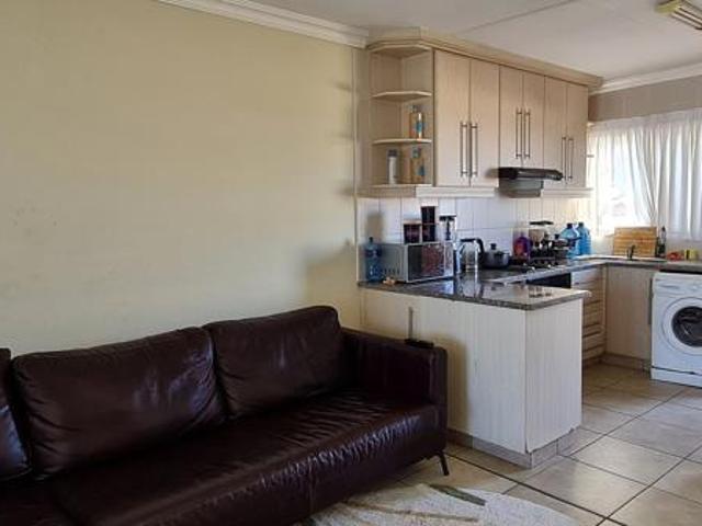 2 Bedroom Apartment in Manaba Beach