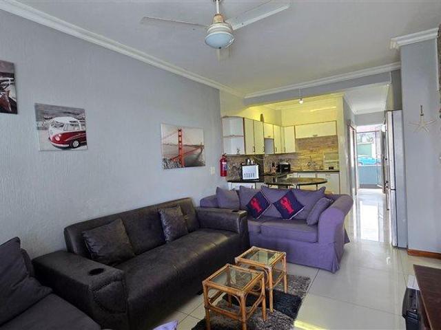 2 Bedroom Apartment in Manaba Beach
