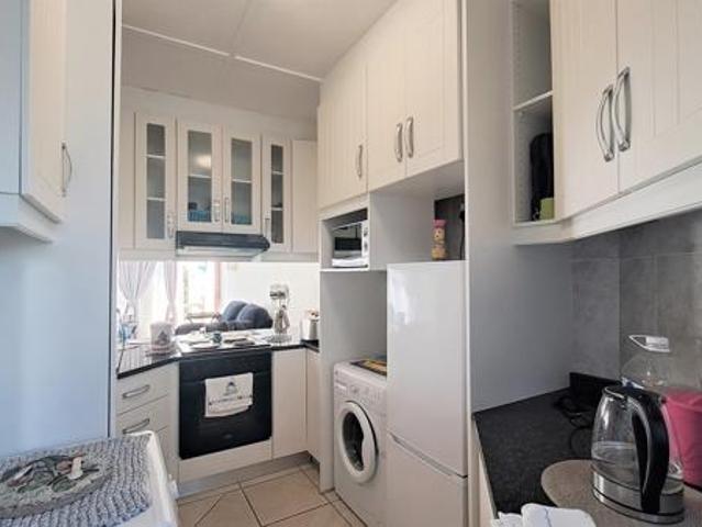 2 Bedroom Apartment in Manaba Beach