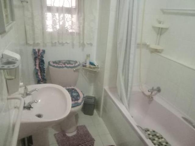 2 Bedroom Apartment in Manaba Beach