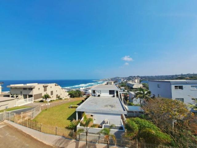 2 Bedroom Apartment in Manaba Beach