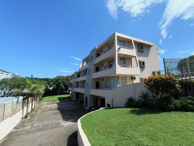 2 Bedroom Apartment in Manaba Beach