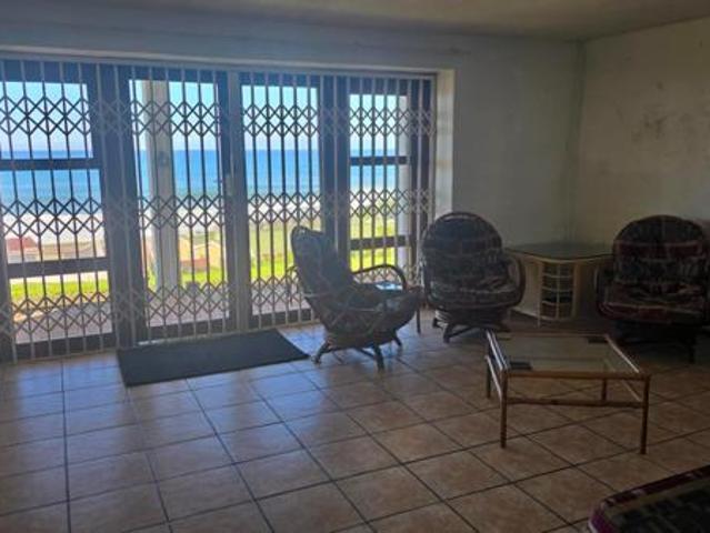 2 Bedroom Apartment in Manaba Beach
