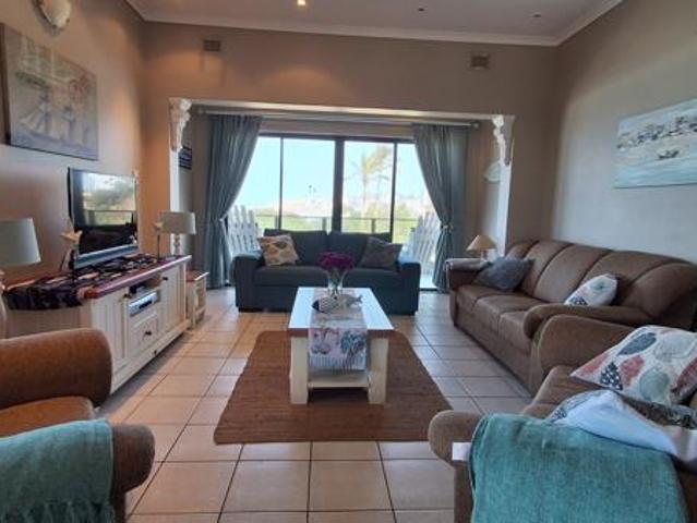 2 Bedroom Apartment in Manaba Beach