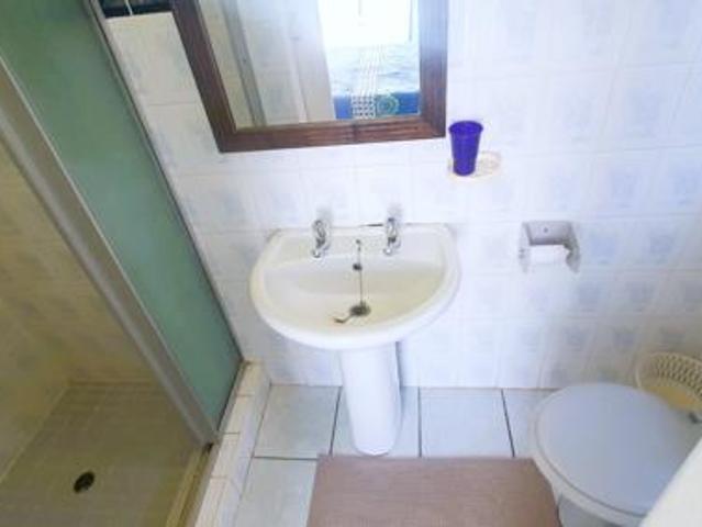 2 Bedroom Apartment in Manaba Beach