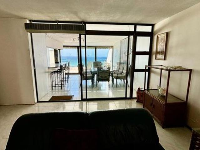 2 Bedroom Apartment in Manaba Beach