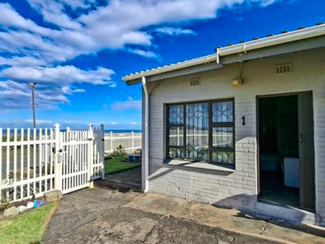 2 Bedroom Apartment in Manaba Beach