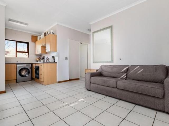 2 Bedroom Apartment in Maroeladal