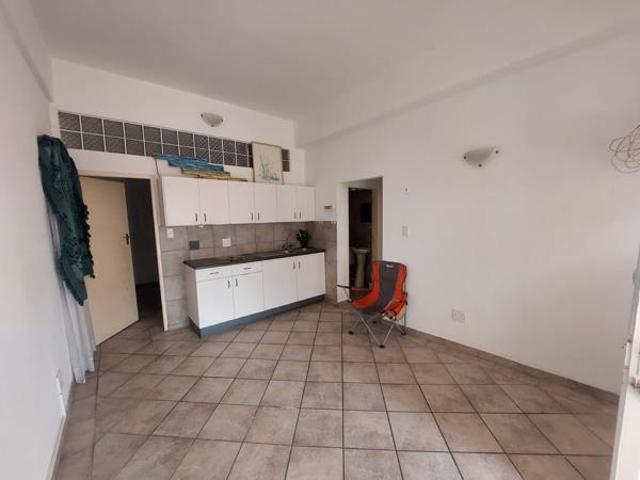 2 Bedroom Apartment in Margate