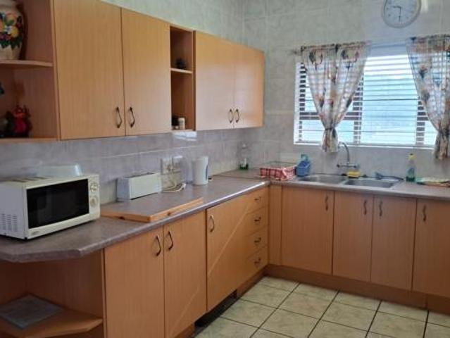 2 Bedroom Apartment in Margate